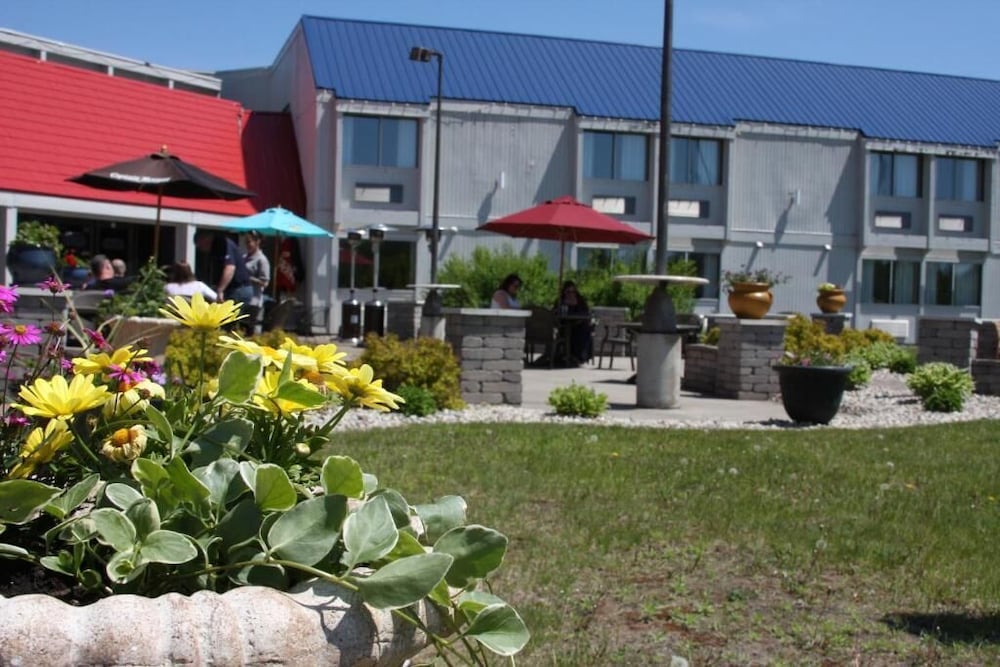Barker S Island Inn Resort — Superior