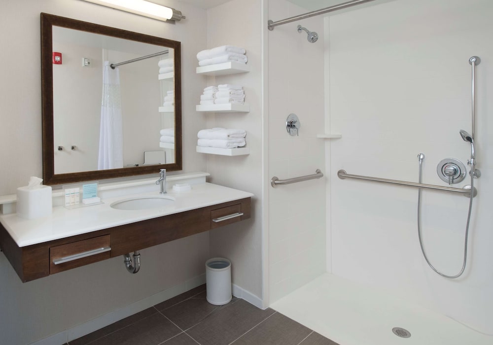 Hampton Inn & Suites Braselton - photo 10