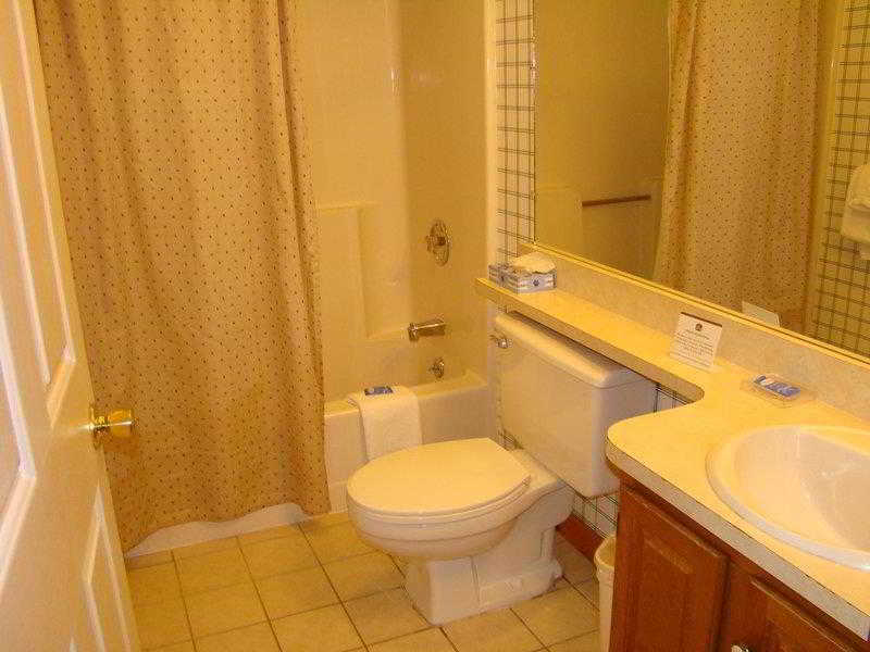 Ludlow Colonial Motel - photo 27