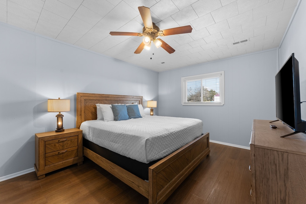 Silver Cove Resort on Table Rock unit 17 - photo 5