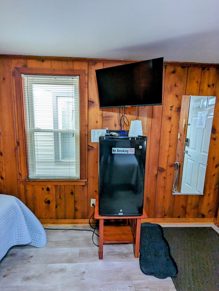 Riverside Motel - photo 45