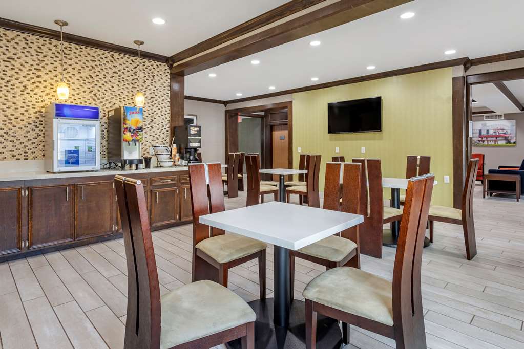 Comfort Inn & Suites North Little Rock JFK Blvd - photo 26