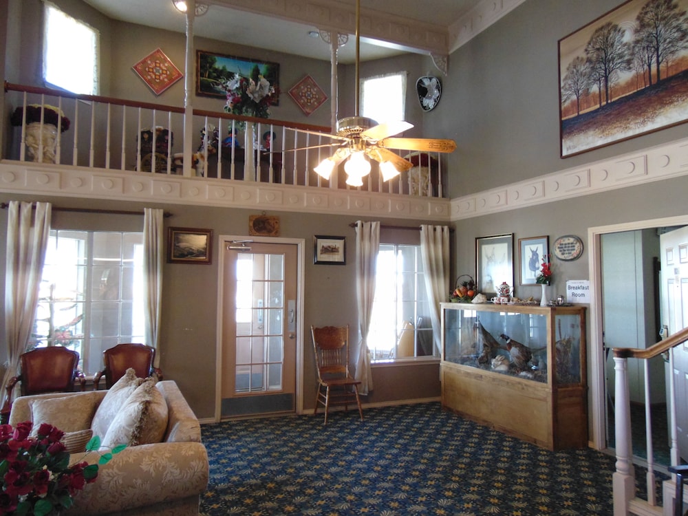 Heritage House Inn - photo 2