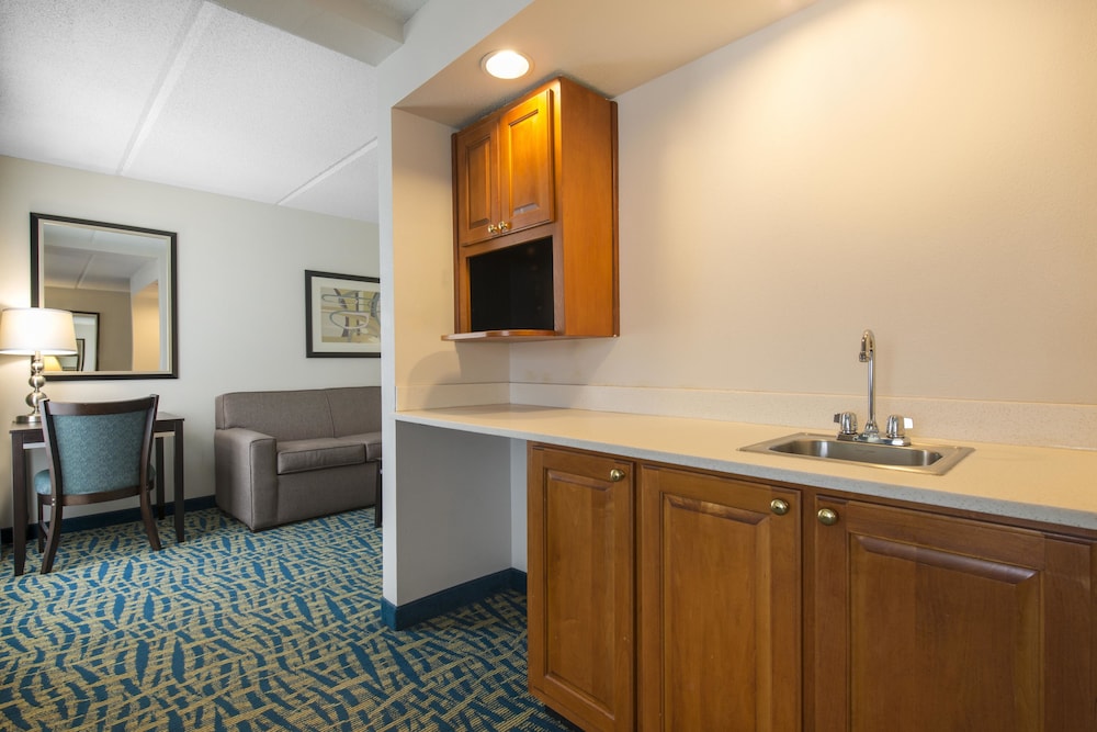Holiday Inn Savannah S I 95 Gateway by IHG - photo 17