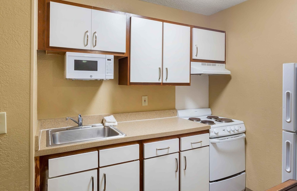 Extended Stay America Raleigh North Raleigh Wake Towne Drive - photo 51