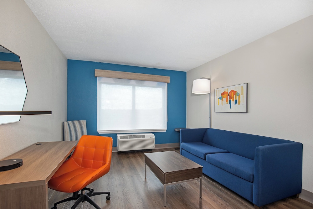 Holiday Inn Express Hotel Ooltewah Springs Chattanooga by IHG - photo 29