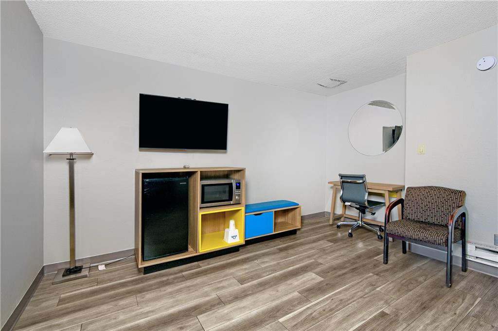 Days Inn by Wyndham Novato San Francisco - photo 42