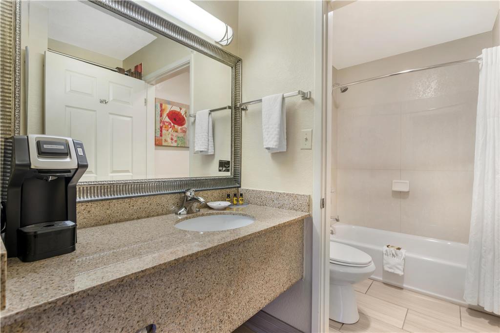 Best Western Plus Pleasanton Inn - photo 25
