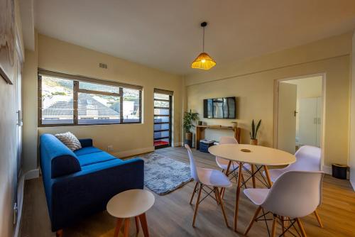 Modern Seaside Apartment