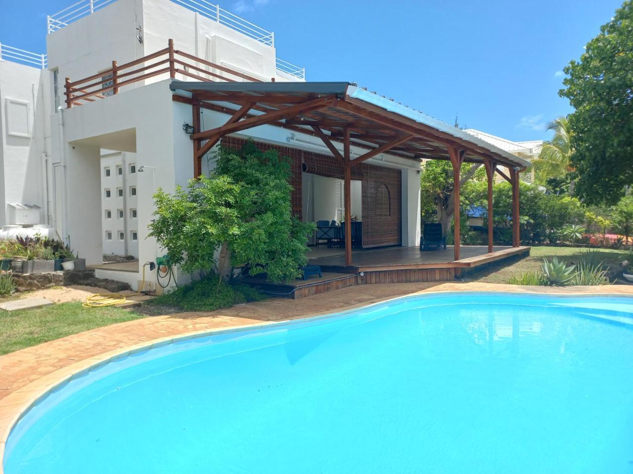 21LG Ilot Fortier M Sea Front and Swimming pool in Grande Riviere Noire, Mauritius
