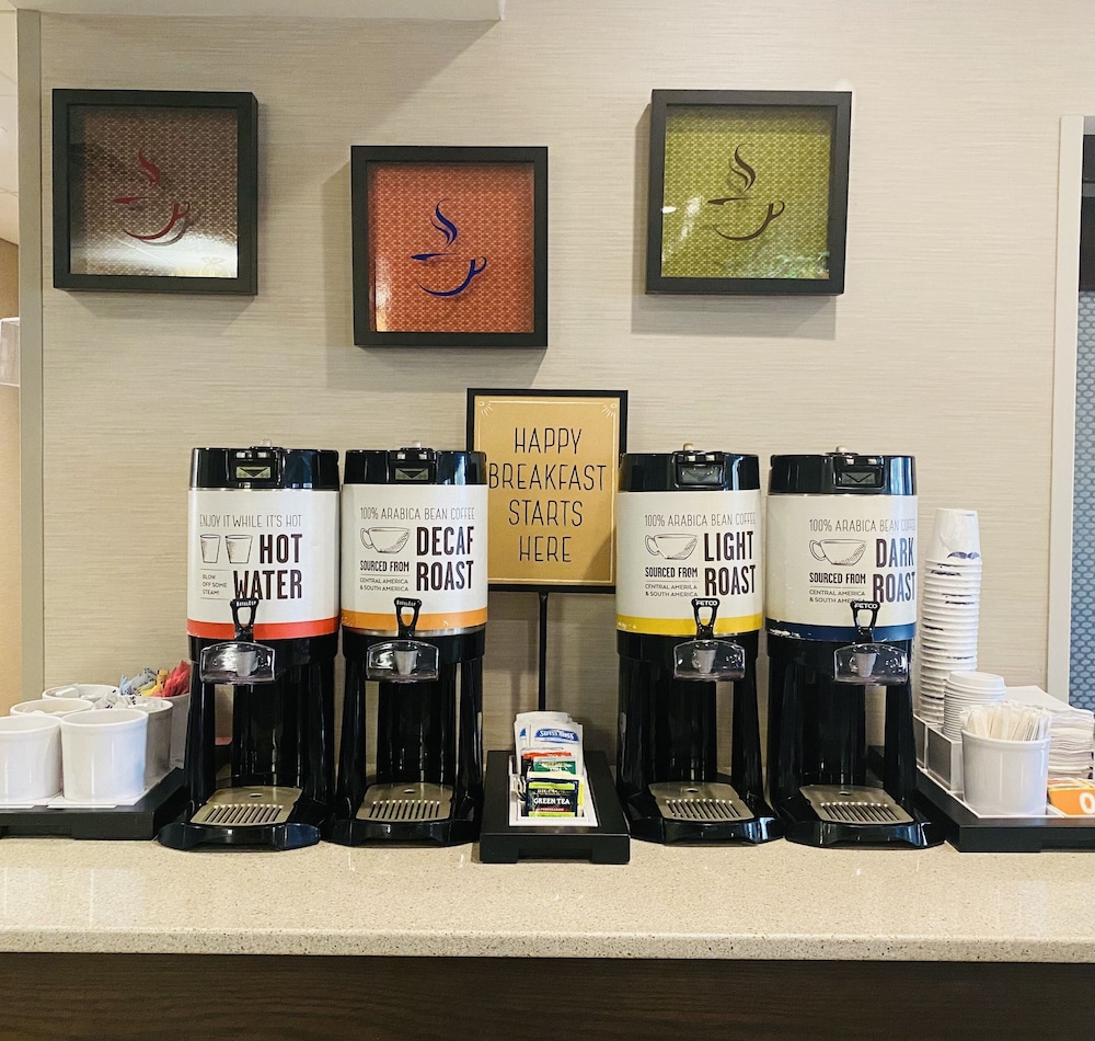 Hampton Inn Beaufort - photo 25