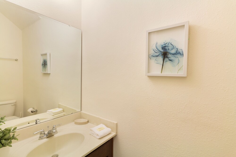 6 Bedrooms 5 Bathrooms Solterra 4193 Od - photo 41