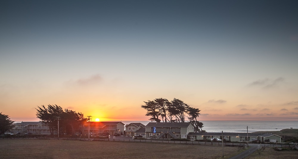 Beachcomber Motel Fort Bragg - photo 15