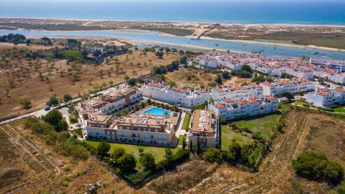 Cabanas Gardens T2 Penthouse with Pool and fantastic views WPCG19 — 4-Star Luxury Hotel in Cabanas De Tavira, Portugal
