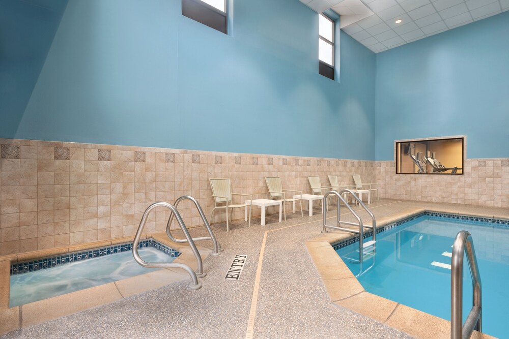 Holiday Inn Dubuque Galena by IHG - photo 19