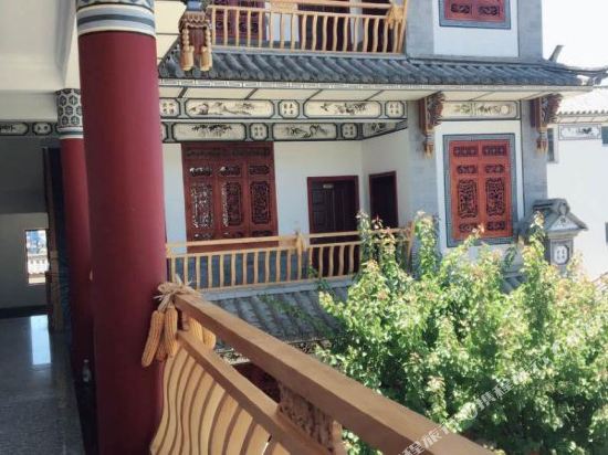 Tonghu Inn - carbon neutral hotel in Dali