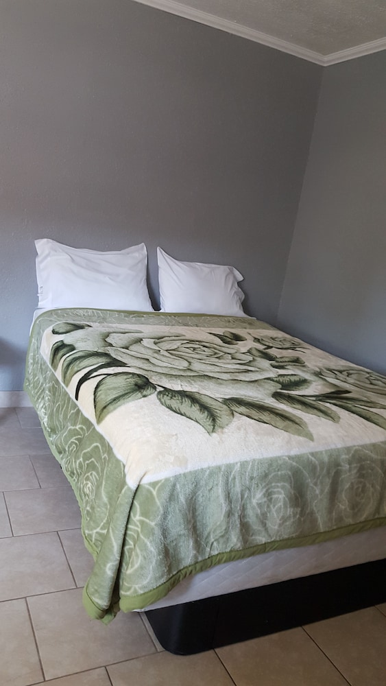 Bayfront Cottages - photo 5