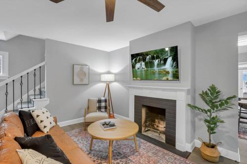 The Huron Charmer 4 BD and Yard — 4-Star Luxury Hotel in Columbus, United States