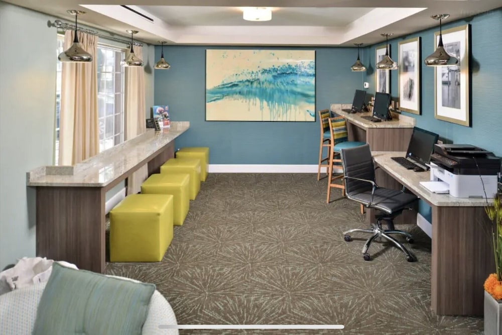 Red Roof Inn PLUS & Suites Tampa - photo 23