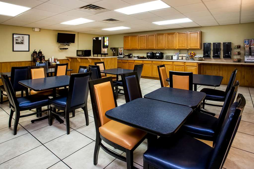 Super 8 by Wyndham Lake City - photo 15