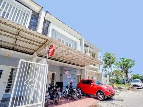 Airport Village Juanda by OYO Rooms in Sidoarjo, Indonesia