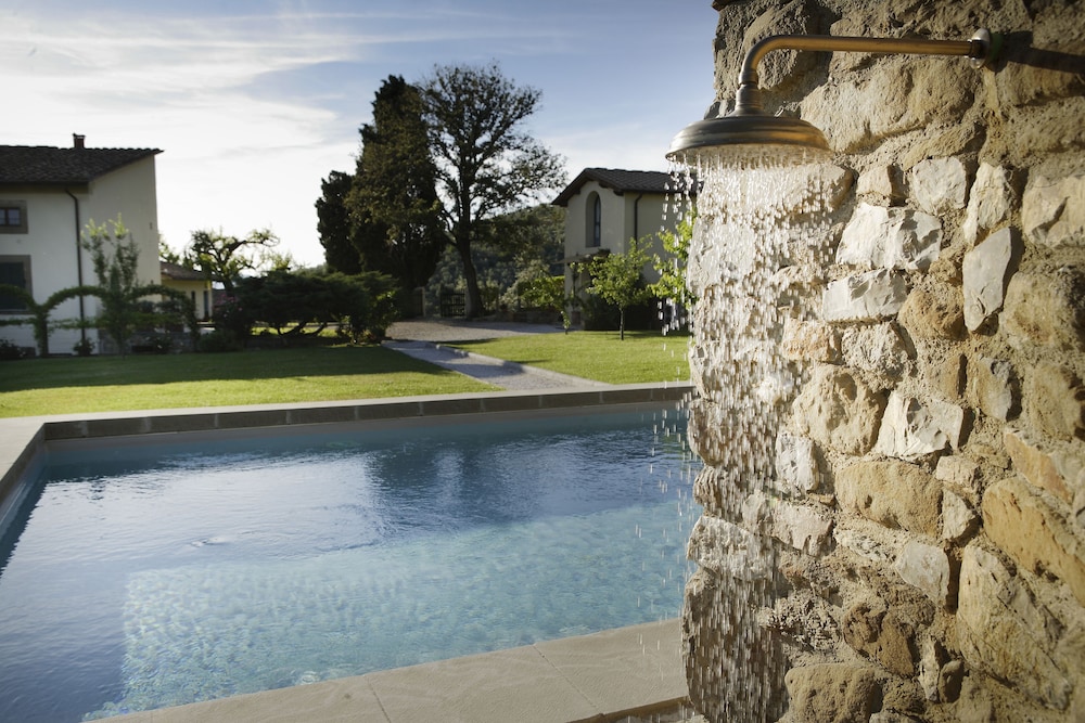 Relais Villa Belpoggio Residenza d'Epoca — 4-Star Luxury Hotel in Loro Ciuffenna, Italy
