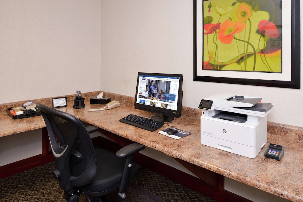 Hampton Inn & Suites Wilmington - photo 65
