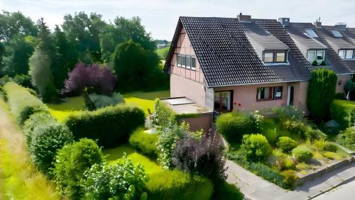 Kamperweghaus Near Dusseldorf — Meerbusch