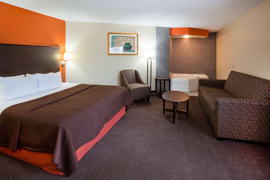 AmericInn by Wyndham Plover Stevens Point - photo 28