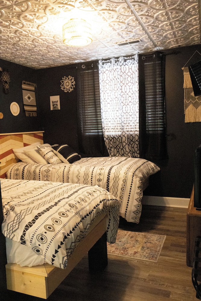 Monroe Street Suites - photo 6