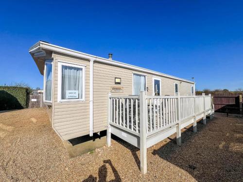 6 Berth Pet Friendly Caravan By Hunstanton Beach Norfolk Ref 13012L in Hunstanton, United Kingdom
