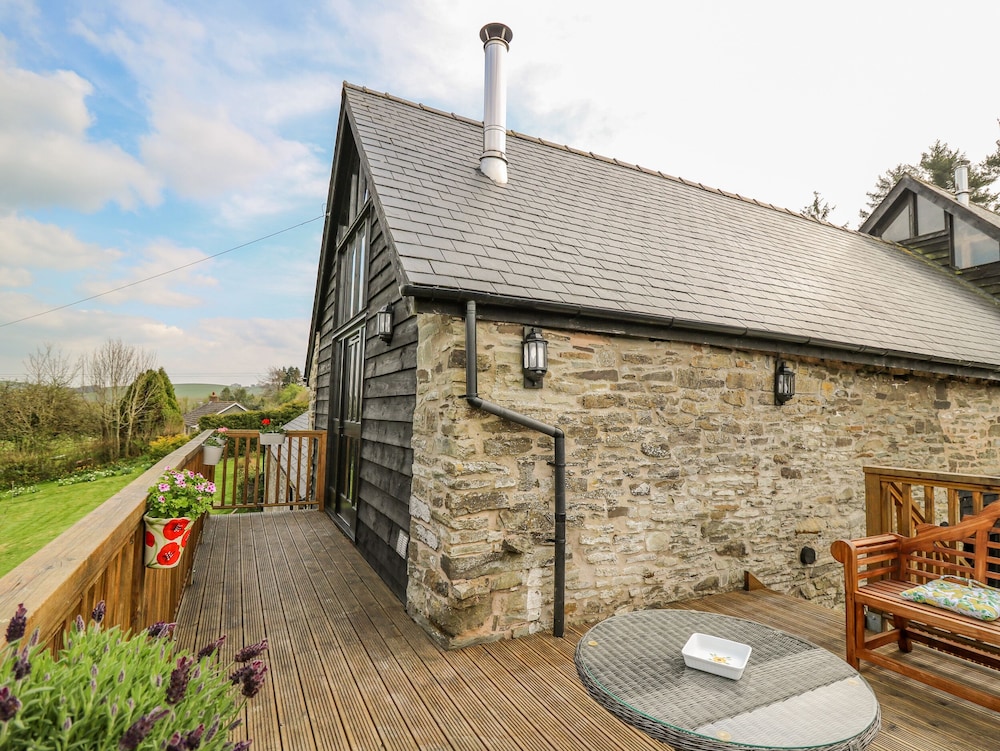 Goblaen Barn — Builth Wells — photo 2