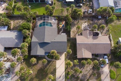 Sandcastle Harbor Pool and FirePit — hotel in Port Orange