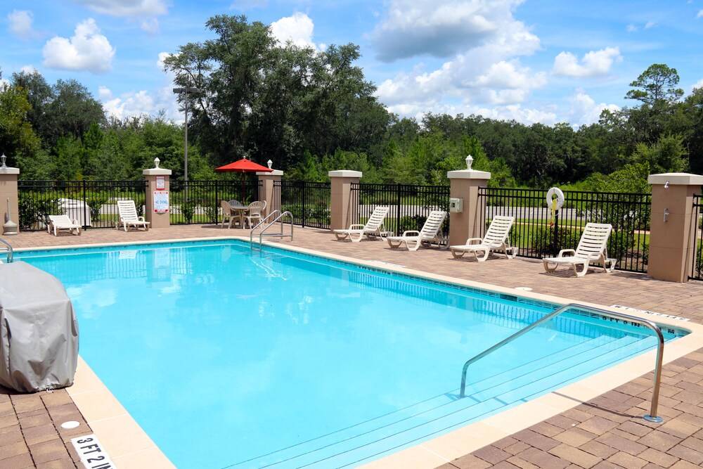 Holiday Inn Express Hotel Suites Perry By Ihg — Perry