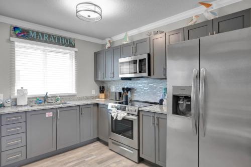 Ocean Isles Peace and Serenity — 4-Star Luxury Hotel in Marathon, United States
