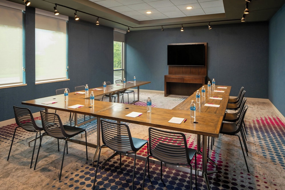 Aloft Green Bay - photo 40