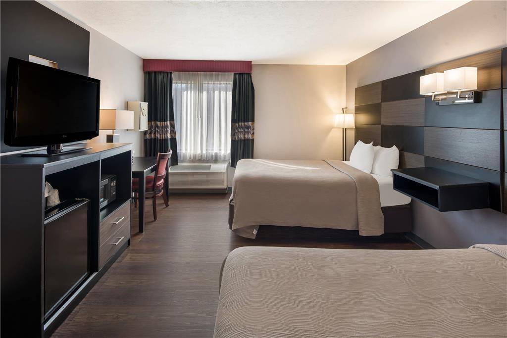 Quality inn & Suites Cincinnati I 275 - photo 7