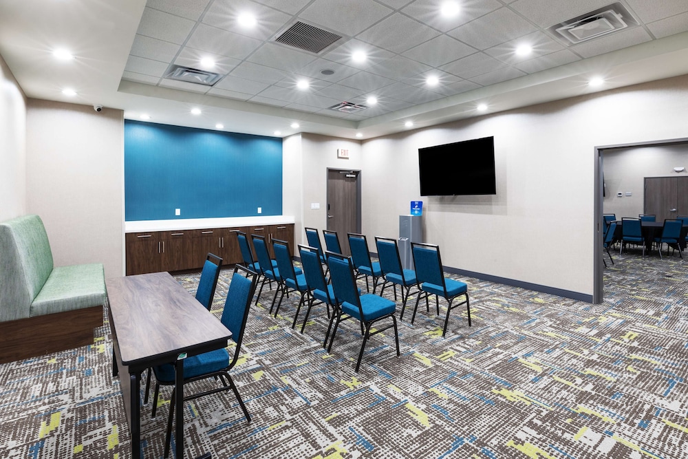 Hampton Inn & Suites by Hilton Canyon - photo 32