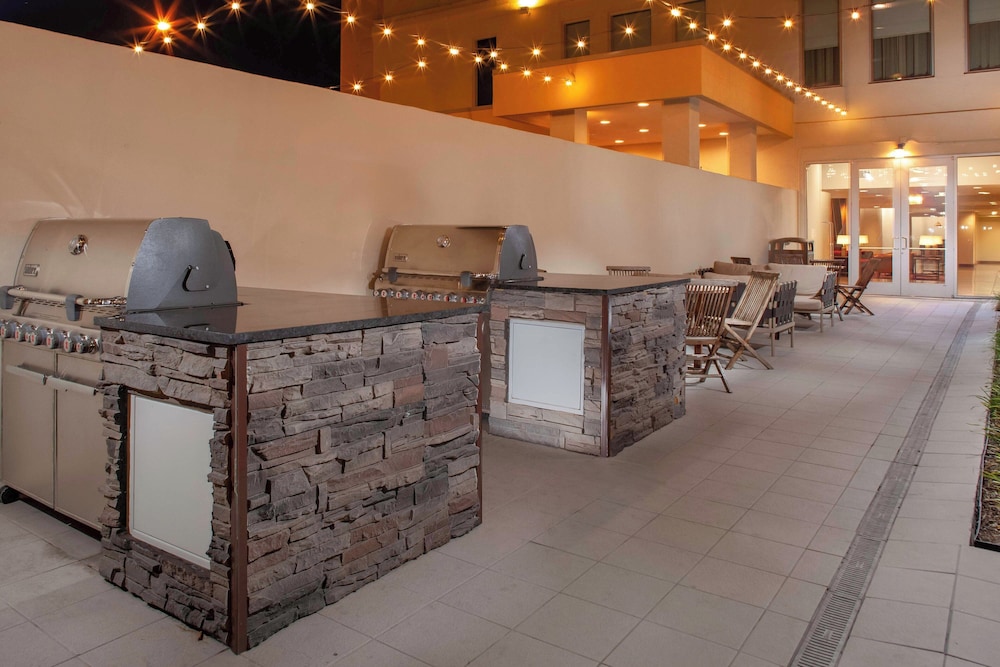 TownePlace Suites by Marriott Dallas Downtown - photo 26
