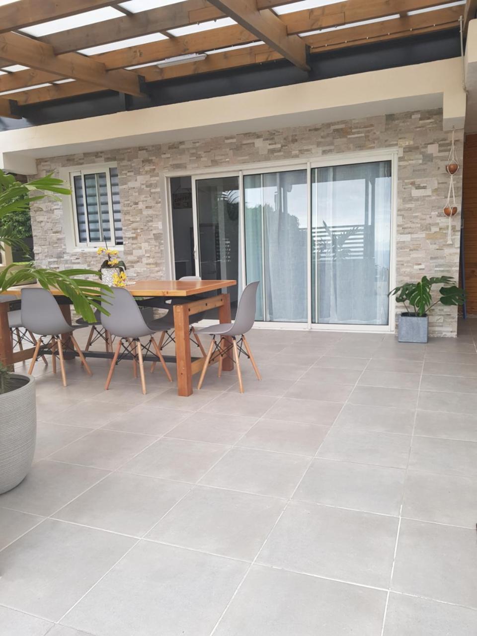 Bambôô - carbon neutral hotel in Les Avirons
