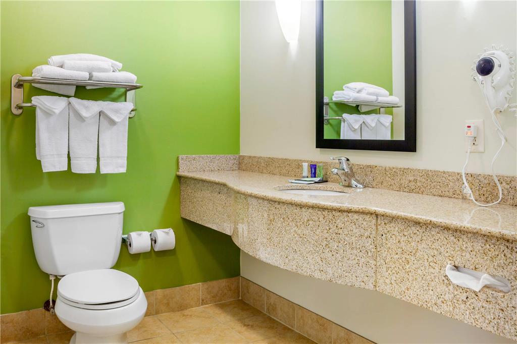 Sleep Inn & Suites Milwaukee Airport - photo 27