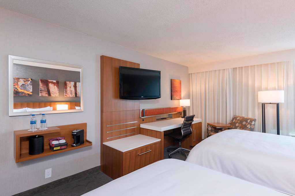 Sonesta Hotel Grand Rapids Airport - photo 9