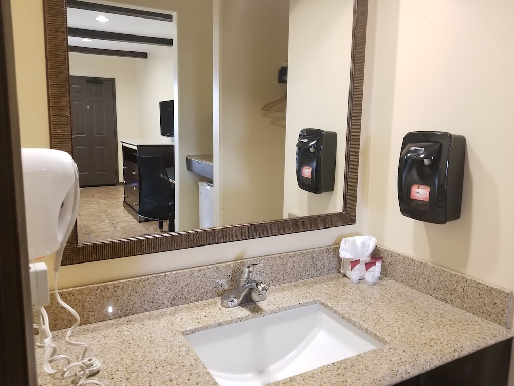 Tuscan Garden Inn - photo 53