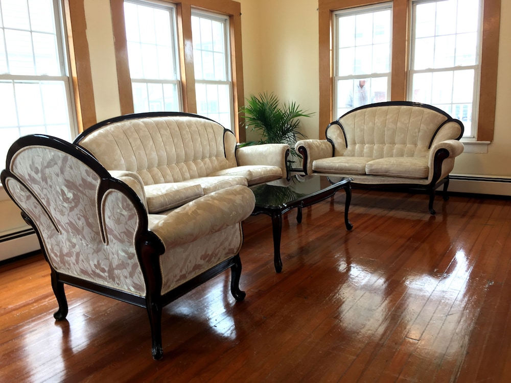 Belmar Inn - photo 7