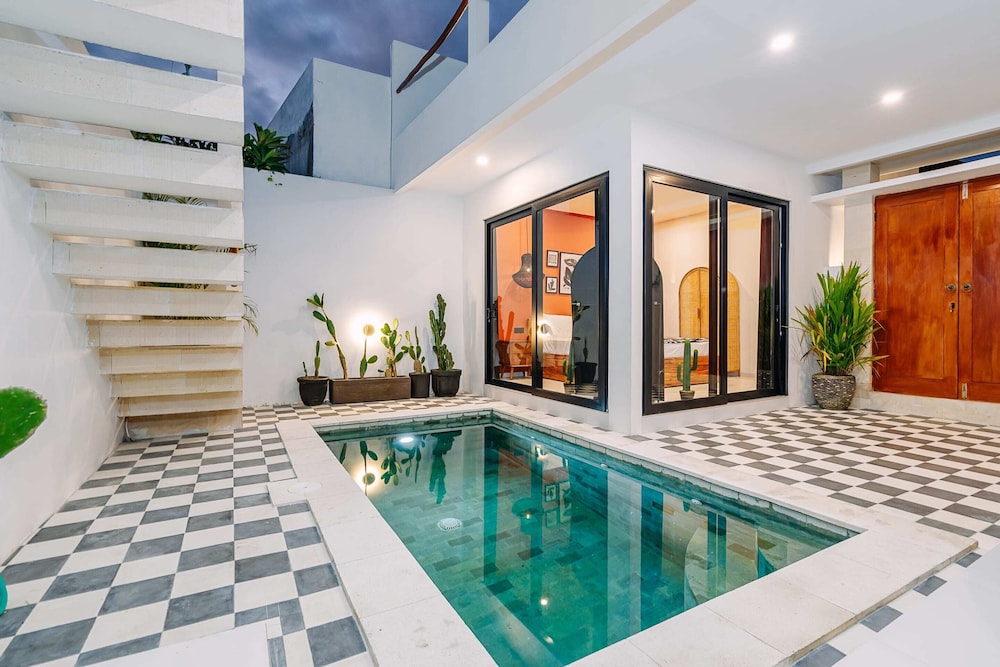 Villa Tulum — 4-Star Luxury Hotel in Canggu, Indonesia