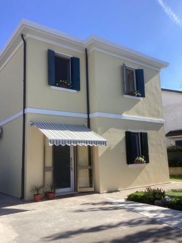La Casa Gialla — 4-Star Luxury Hotel in Porto Tolle, Italy