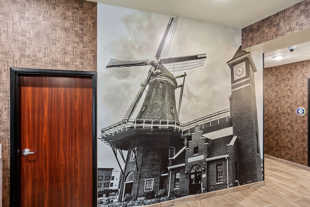 Cobblestone Hotel & Suites Little Chute - photo 4