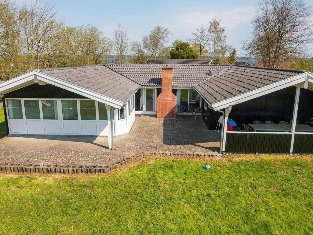 Luxury Retreat by Beach by Traum Ferienwohnungen in Borkop, Denmark