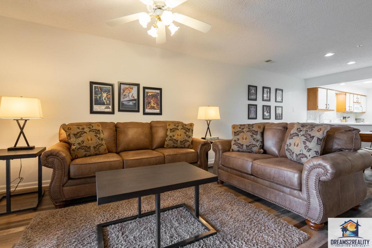 2Br Walk In Condo Near The 76 Strip 2 Pools Free Tickets Included Fhd 8 — 4-Star Luxury Hotel in Branson, United States