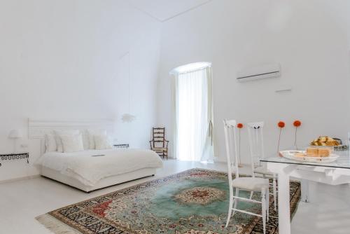 Palazzo Venusio — 4-Star Luxury Hotel in Naples, Italy